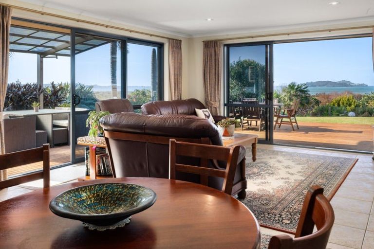 Photo of property in 910 State Highway 2, Tanners Point, Katikati, 3177