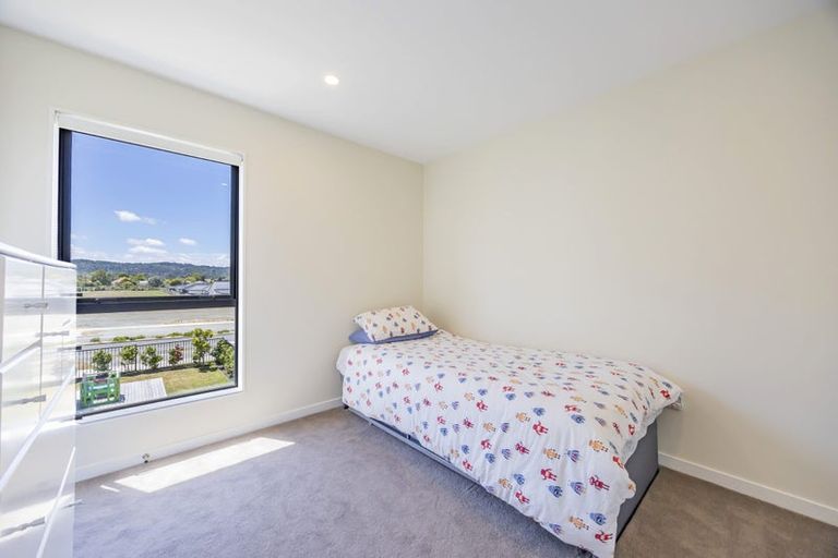 Photo of property in 72 Podgora Avenue, Huapai, Kumeu, 0810
