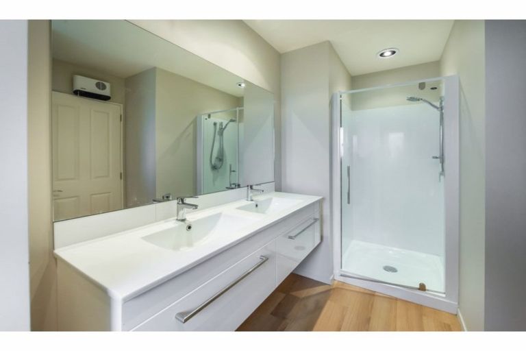 Photo of property in 12 Richmond Avenue, Halswell, Christchurch, 8025