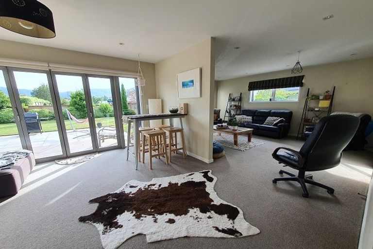 Photo of property in 54 Onslow Road, Lake Hayes, Queenstown, 9304