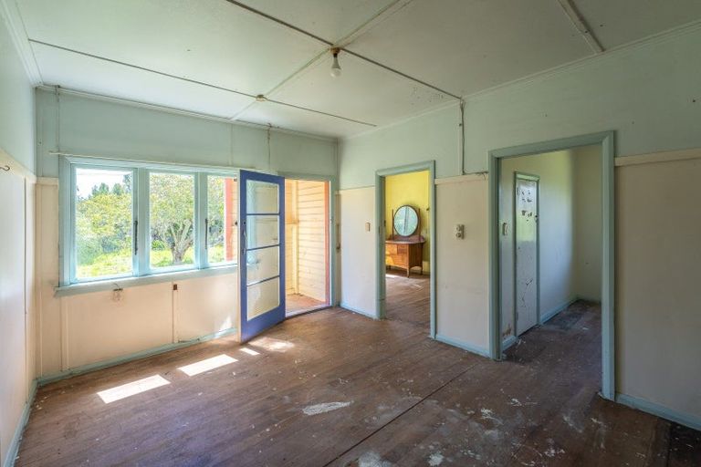 Photo of property in 229 Rangiuru Road, Otaki, 5512