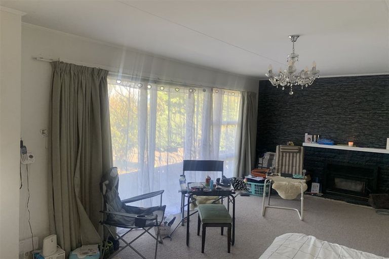 Photo of property in 12 Fisher Place, Carterton, 5713