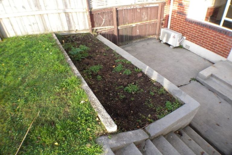 Photo of property in 2 Mornington Road, Balaclava, Dunedin, 9011