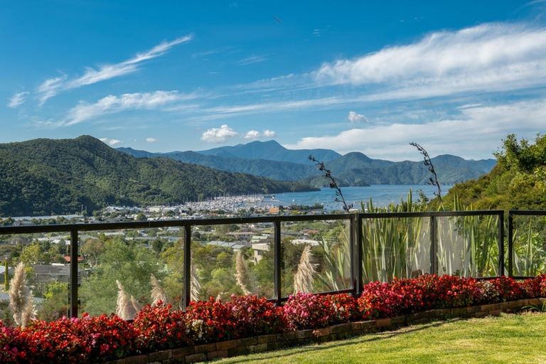 Photo of property in 51 Boons Valley Road, Waikawa, Picton, 7220