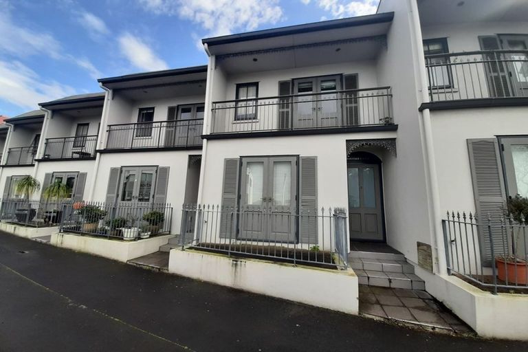 Photo of property in 11/97b Mokoia Road, Birkenhead, Auckland, 0626