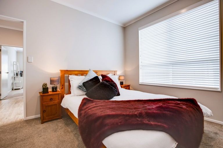 Photo of property in 15 Remana Crescent, Huapai, Kumeu, 0810