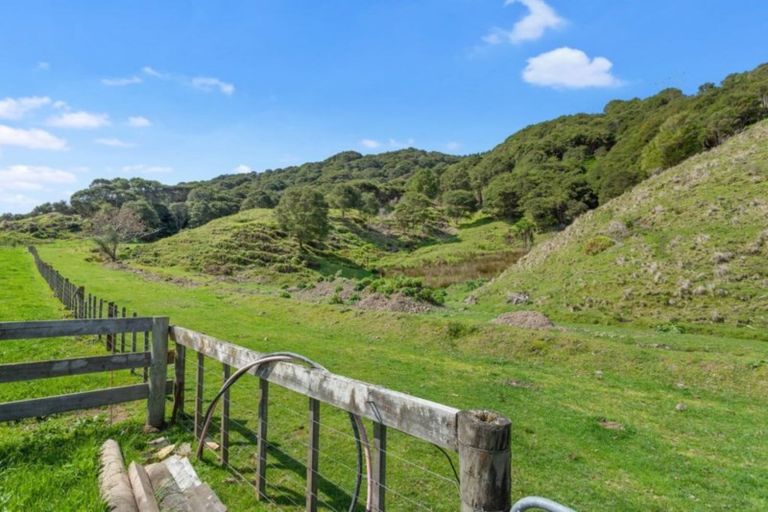 Photo of property in 327 Taneatua Road, Taneatua, Whakatane, 3191