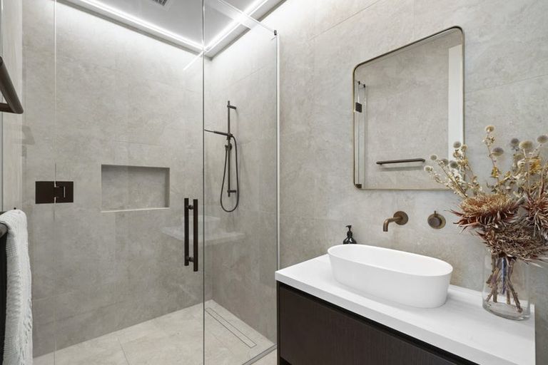 Photo of property in 366 Frankley Road, Ferndale, New Plymouth, 4310