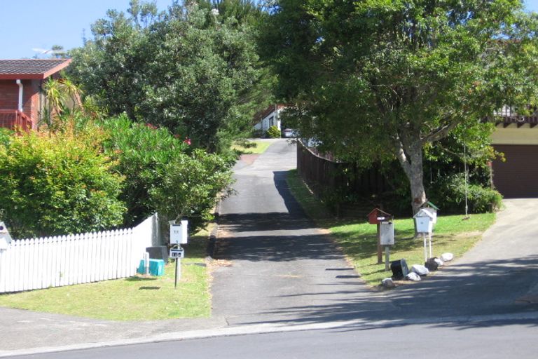 Photo of property in 15 Naviti Place, Browns Bay, Auckland, 0630