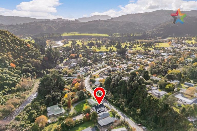 Photo of property in 50 Maymorn Road, Te Marua, Upper Hutt, 5018