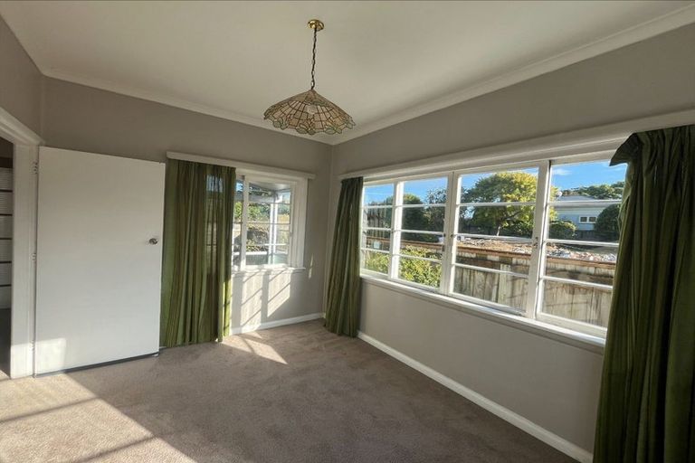 Photo of property in 98/98a Weraroa Road, Levin, 5510