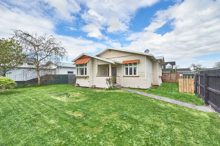 Photo of property in 738 Main Street, Palmerston North, 4414
