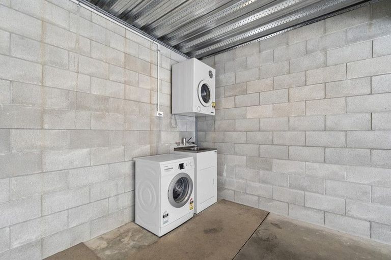 Photo of property in 4/7 Vialou Street, Hamilton Central, Hamilton, 3204