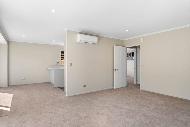Photo of property in 3 Reeves Road, Rangiora, 7400