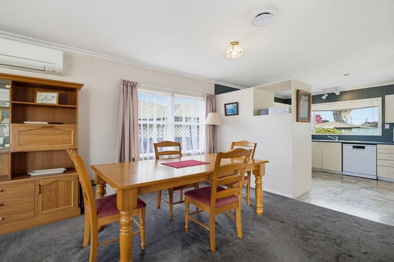 Photo of property in 15 Caxton Street, Onekawa, Napier, 4110