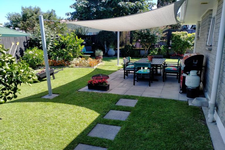 Photo of property in 2/27 Roys Road, Parkvale, Tauranga, 3112