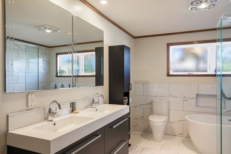 Photo of property in 47 George Street, Levin, 5510