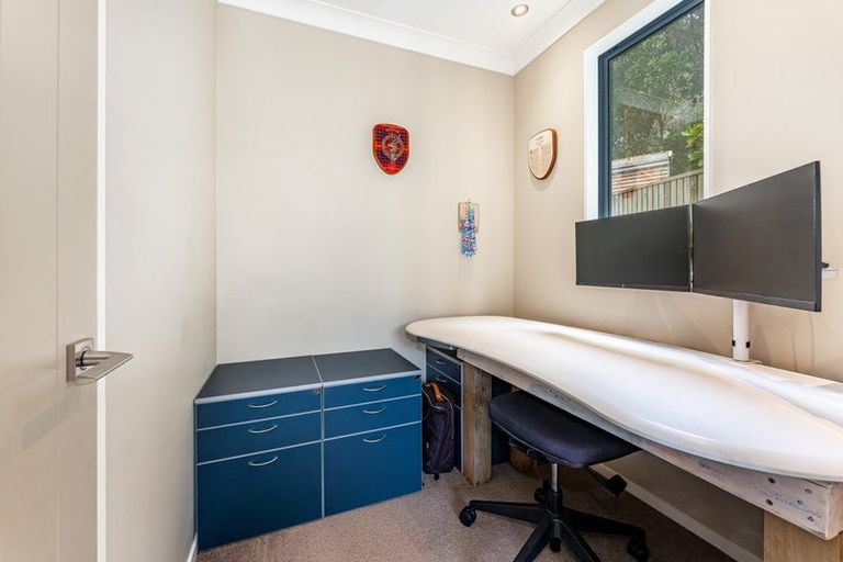 Photo of property in 8 Botany Lane, Whitby, Porirua, 5024