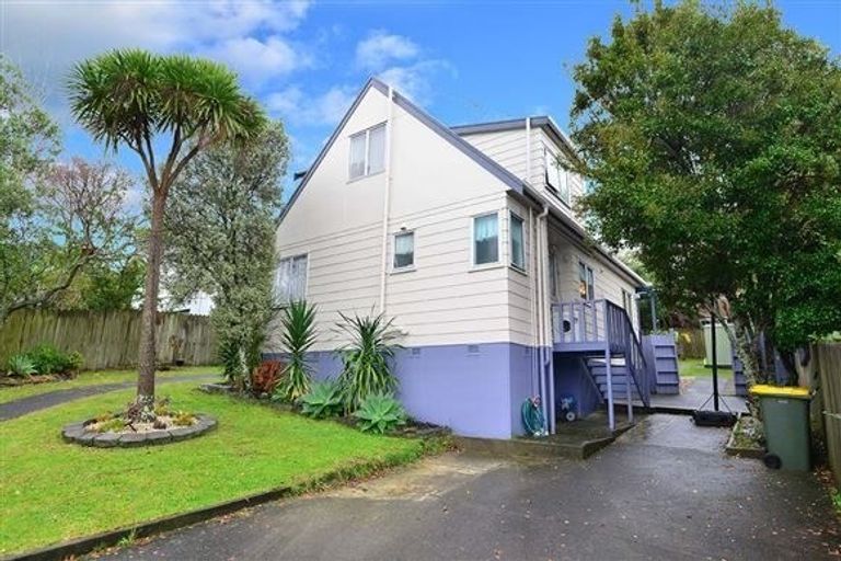 Photo of property in 7 Tacitus Place, Totara Vale, Auckland, 0629