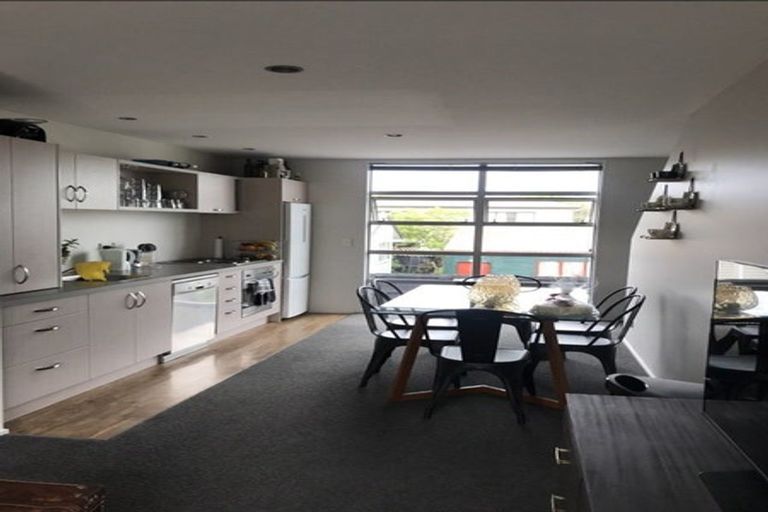 Photo of property in 1/440 Barbadoes Street, Edgeware, Christchurch, 8013