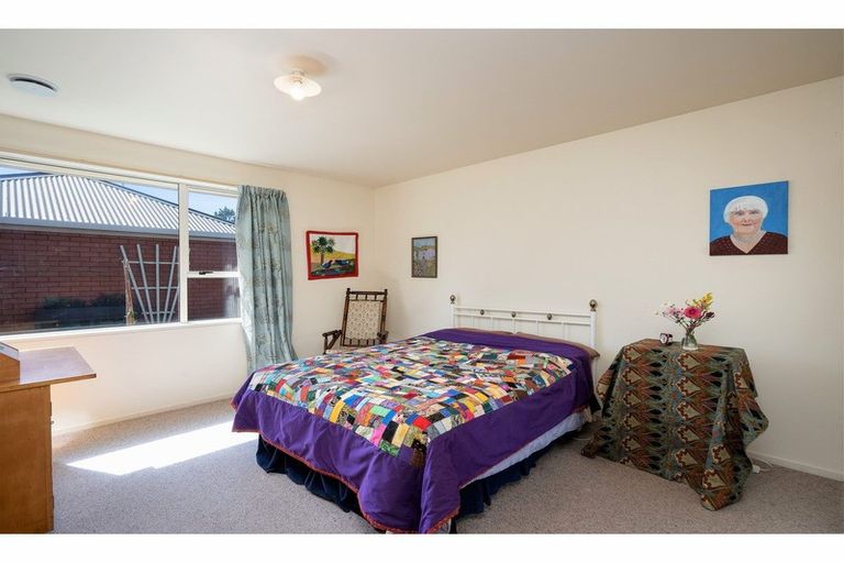 Photo of property in 2/126 Opawa Road, Opawa, Christchurch, 8023