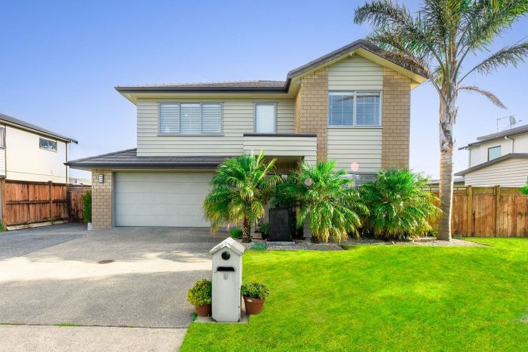 Photo of property in 8 Scotsmoor Drive, Wattle Downs, Auckland, 2103