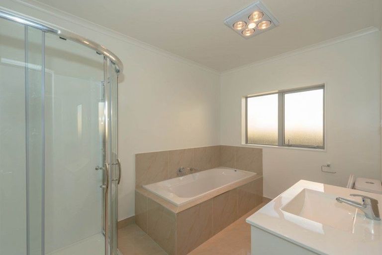 Photo of property in 3 Ella Place, Grandview Heights, Hamilton, 3200