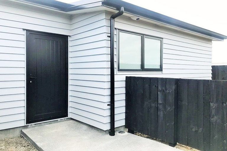 Photo of property in 61 Clarks Beach Road, Clarks Beach, 2122