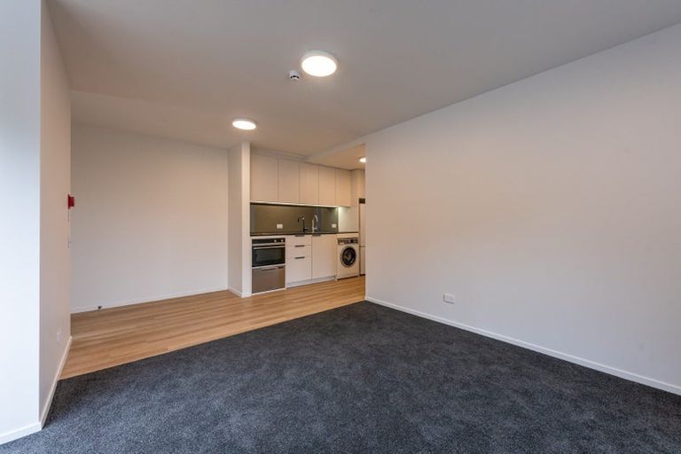 Photo of property in 43b Tasman Street, Mount Cook, Wellington, 6021