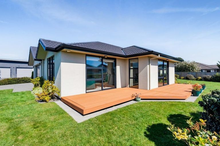 Photo of property in 49 Links Drive, Waiwhakaiho, New Plymouth, 4312