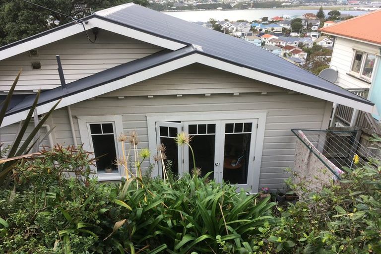 Photo of property in 77 Rakau Road, Hataitai, Wellington, 6021