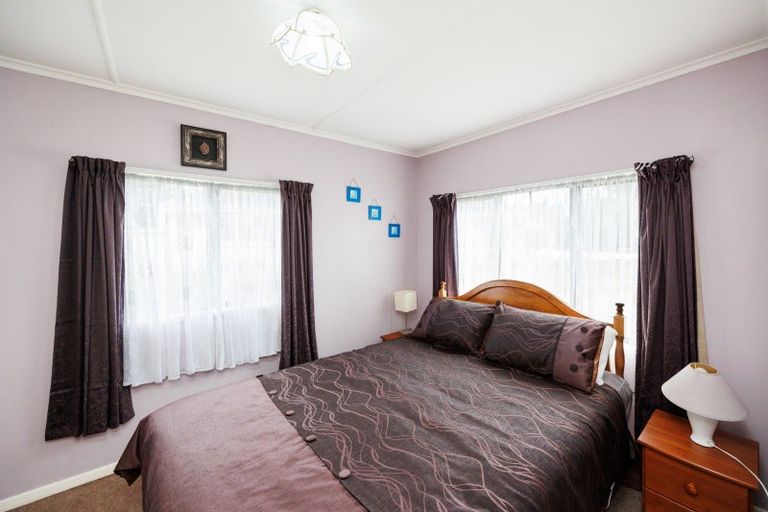 Photo of property in 31 Koputara Road, Himatangi Beach, Foxton, 4891