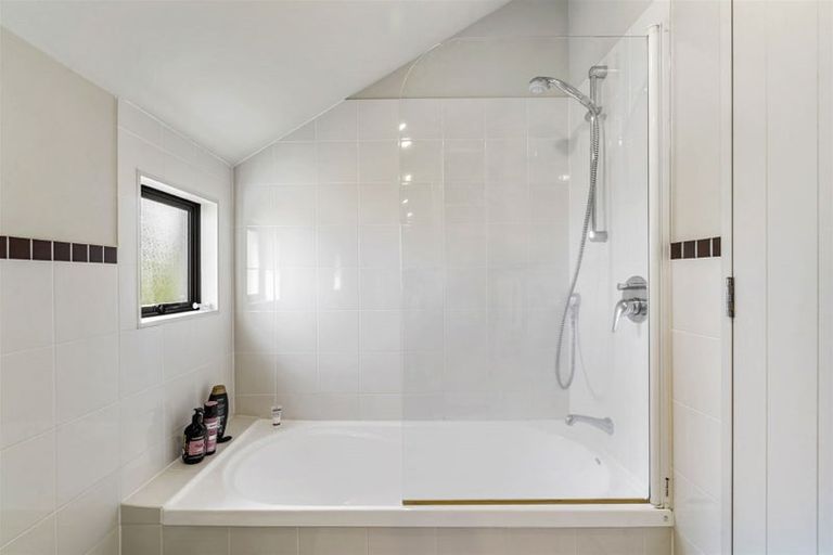 Photo of property in 4/48 Schnapper Rock Road, Schnapper Rock, Auckland, 0632