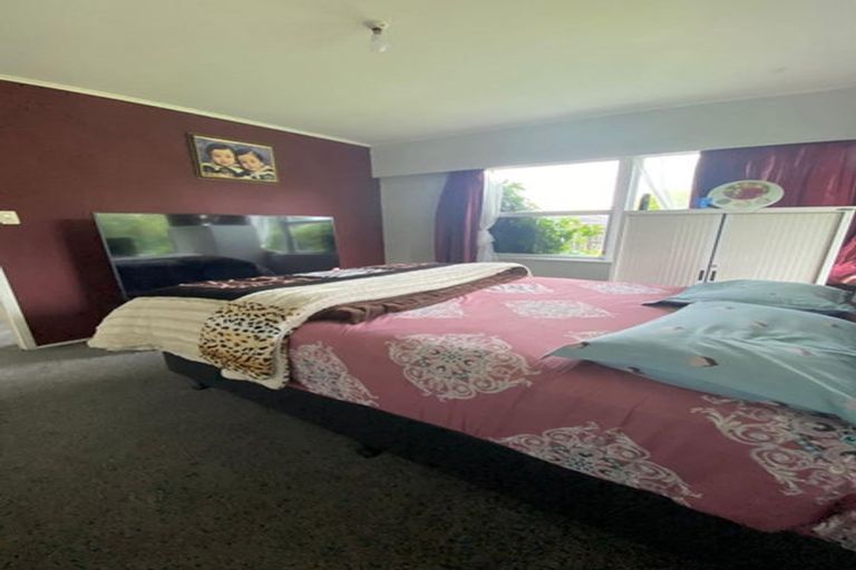 Photo of property in 430 Great South Road, Opaheke, Papakura, 2113