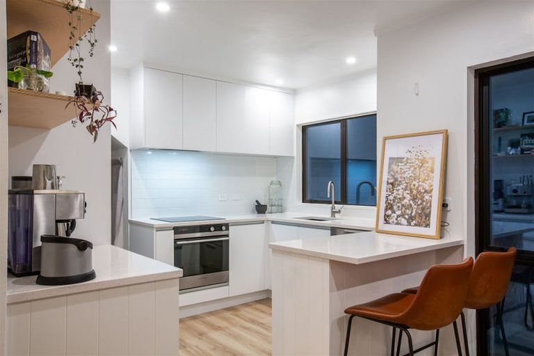 Photo of property in 63 Omapere Street, Whitby, Porirua, 5024