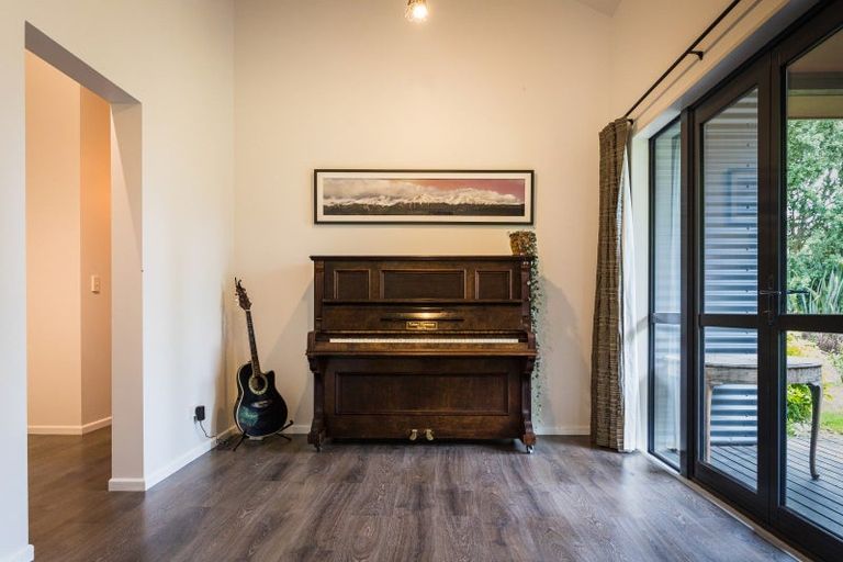 Photo of property in 5693 West Coast Road, Springfield, 7681