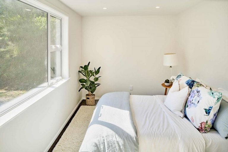 Photo of property in 25 Corlett Road, Plimmerton, Porirua, 5026