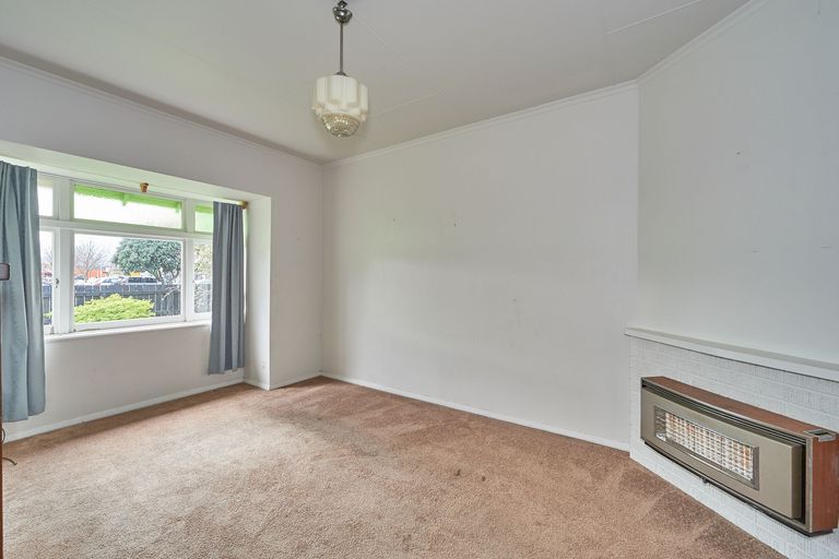 Photo of property in 738 Main Street, Palmerston North, 4414