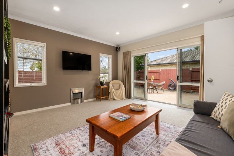 Photo of property in 1 Dove Place, Pyes Pa, Tauranga, 3112