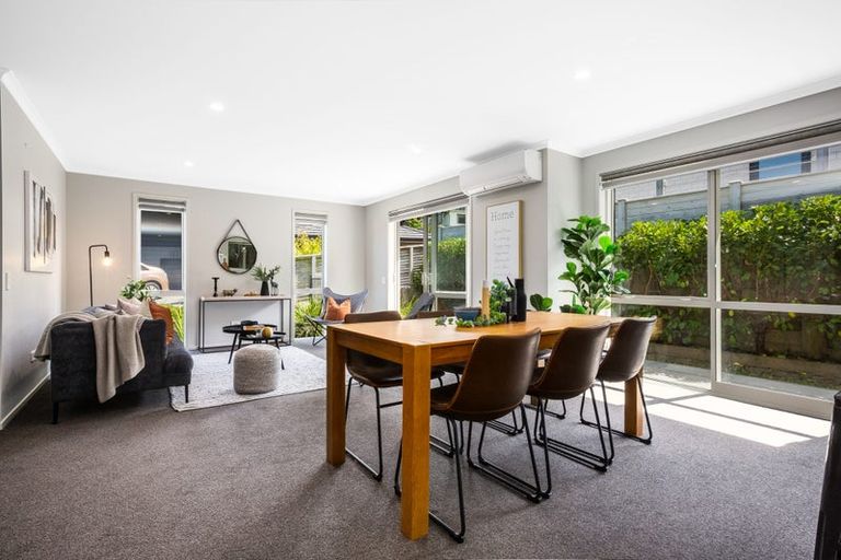 Photo of property in 34 Mooring Close, Whitby, Porirua, 5024