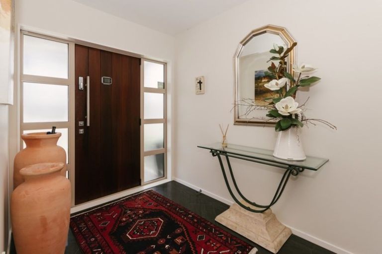 Photo of property in 48 Rodeo Drive, Kelvin Grove, Palmerston North, 4414