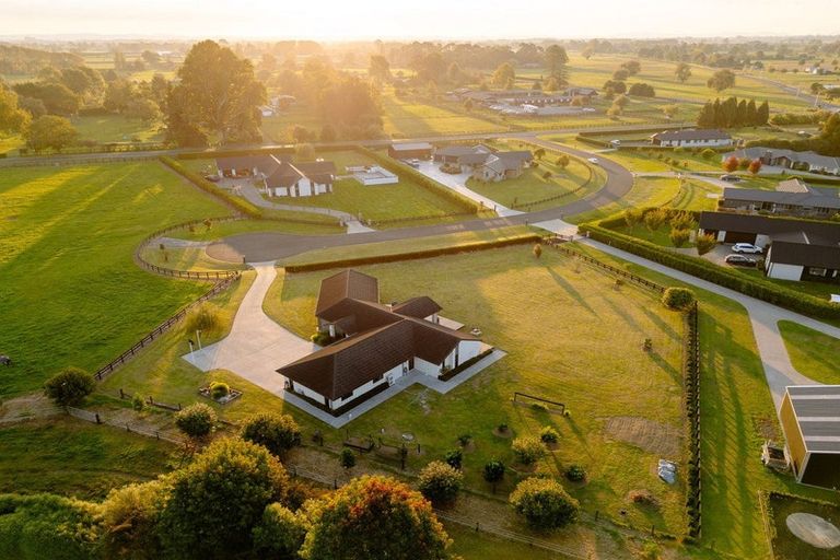 Photo of property in 11 South Oaks Close, Pukemoremore, Cambridge, 3493