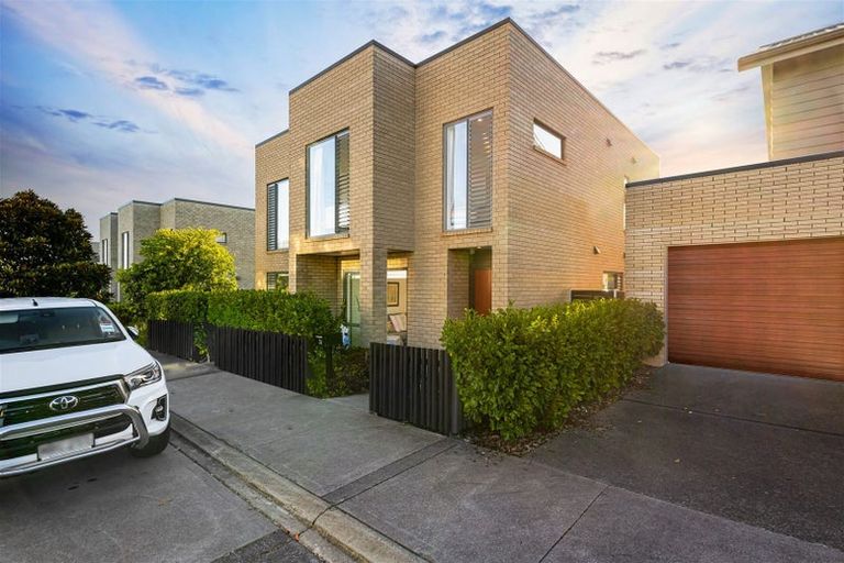 Photo of property in 26 Flounder Road, Hobsonville, Auckland, 0616