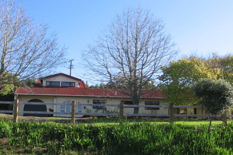 Photo of property in 43 Autumn Avenue, Glen Eden, Auckland, 0602