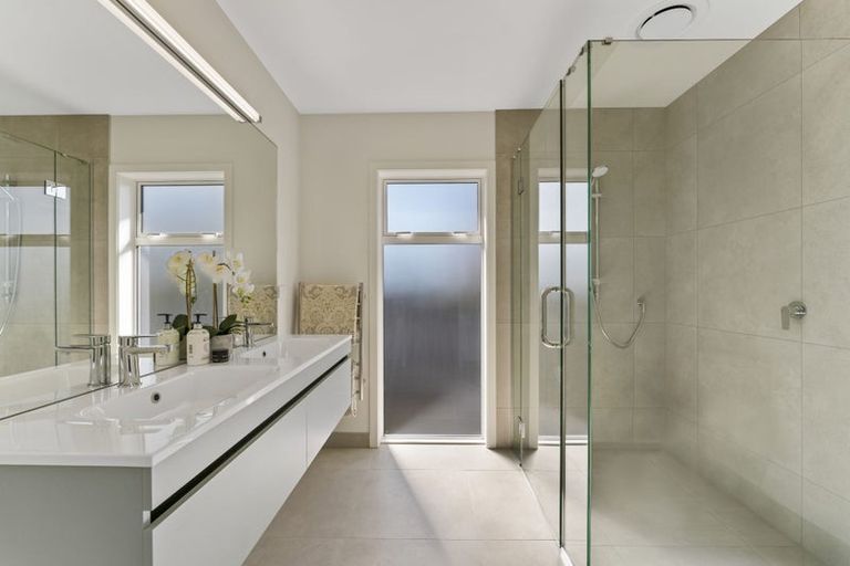 Photo of property in 9 Otaketake Drive, Kinloch, 3377