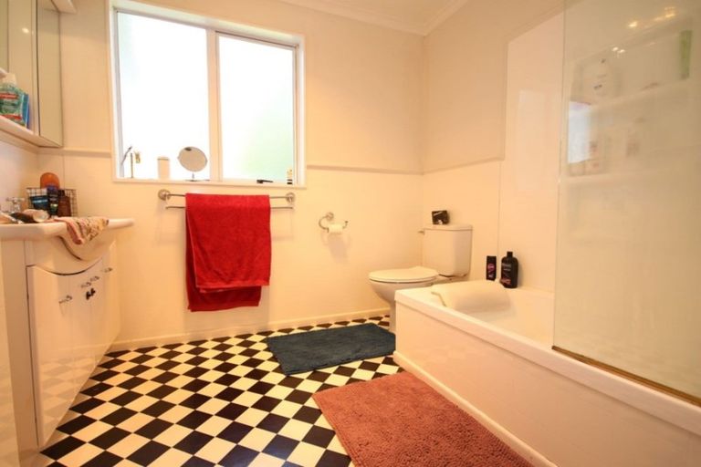 Photo of property in 207 Chelmsford Street, Waverley, Invercargill, 9810
