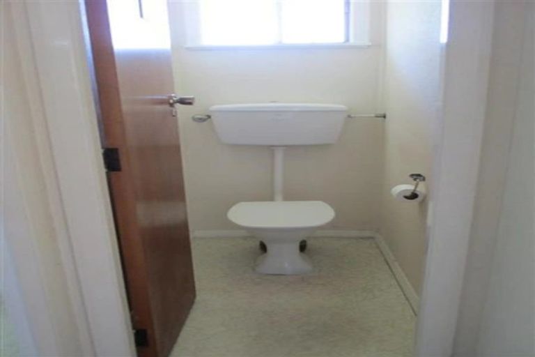 Photo of property in 30 Chilton Grove, Hokowhitu, Palmerston North, 4410