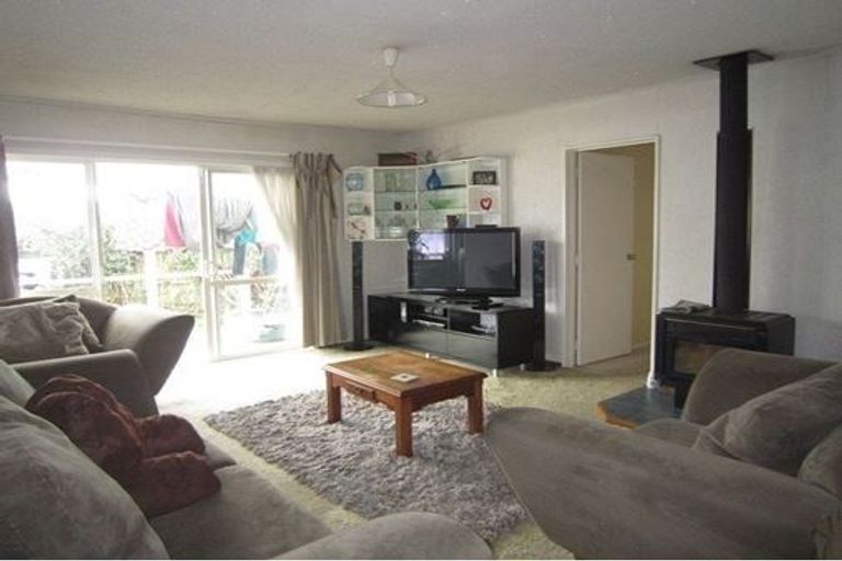 Photo of property in 4 Mildmay Road, Henderson, Auckland, 0610