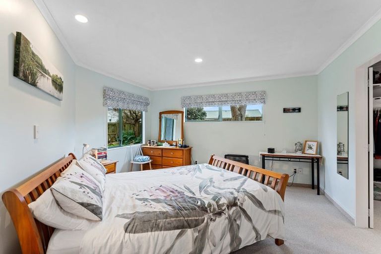 Photo of property in 7 Caughley Place, Otaki Beach, Otaki, 5512