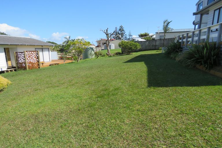 Photo of property in 12 Seascape Lane, Coopers Beach, 0420